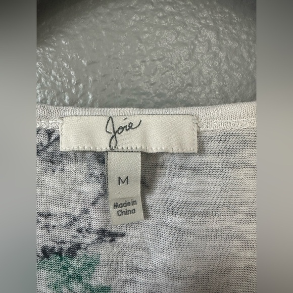 Joie Women’s Patterned Scoop Neck Short Sleeve Top Tee. Size: Medium. - Picture 11 of 13